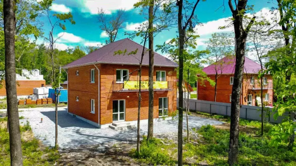 Дом в Хабаровский край, Хабаровский район, с. Краснореченское пер. ... - Фото 1