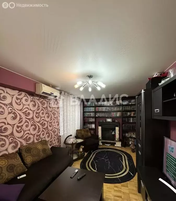 3-комнатная квартира: Волгоград, Ростовская улица, 19 (64.6 м) - Фото 1