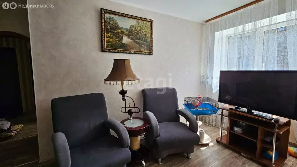 4-комнатная квартира: Кемерово, улица Александрова, 15А (59.6 м) - Фото 1