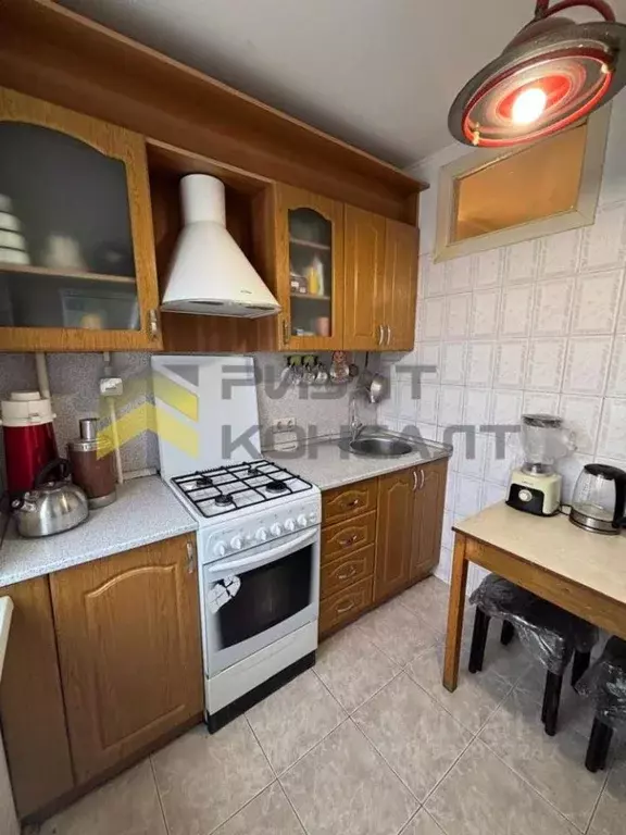 3-к кв. Омская область, Омск Заозерный мкр, ул. Лаптева, 3А (57.8 м) - Фото 2