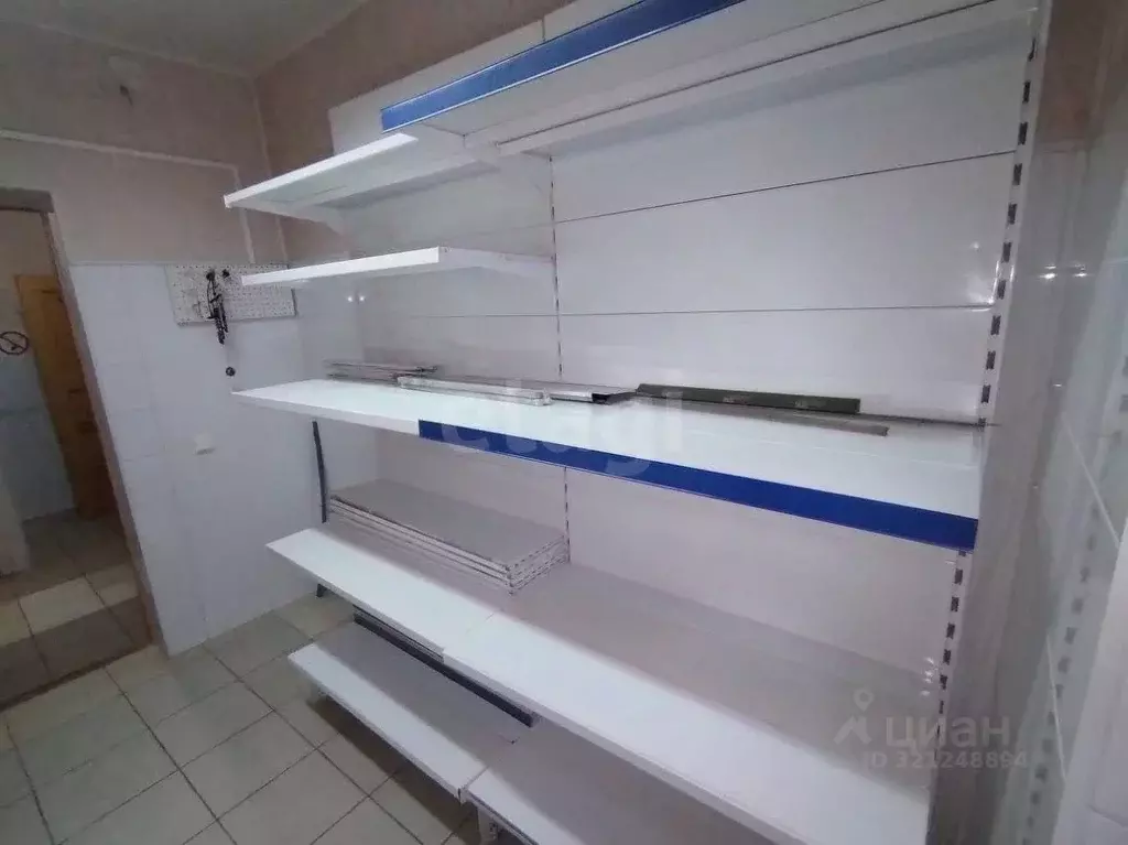 Торговая площадь в Иркутская область, Усолье-Сибирское ул. Богдана ... - Фото 1