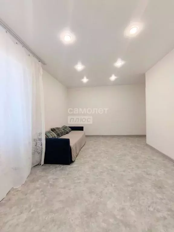 3-к кв. Волгоградская область, Волгоград ул. Кирова, 127А (64.0 м) - Фото 1