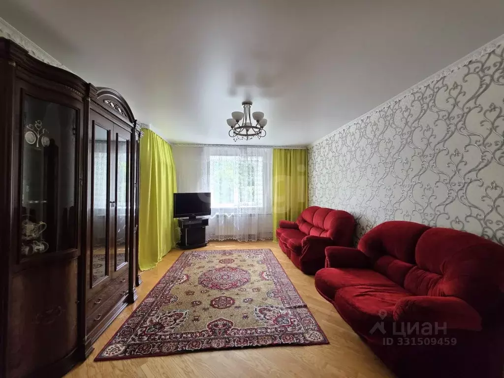 3-к кв. Белгородская область, Белгород ул. 5 Августа, 33 (82.0 м) - Фото 1
