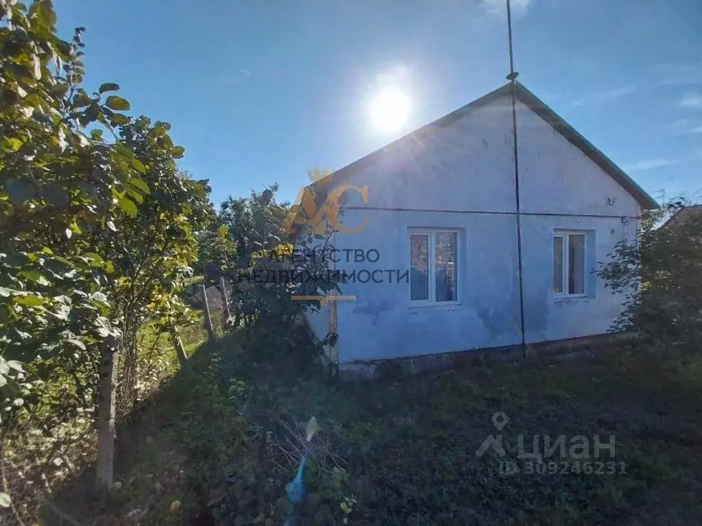 Дом в Крым, Кировский район, с. Владиславовка ул. Степная (56 м) - Фото 1