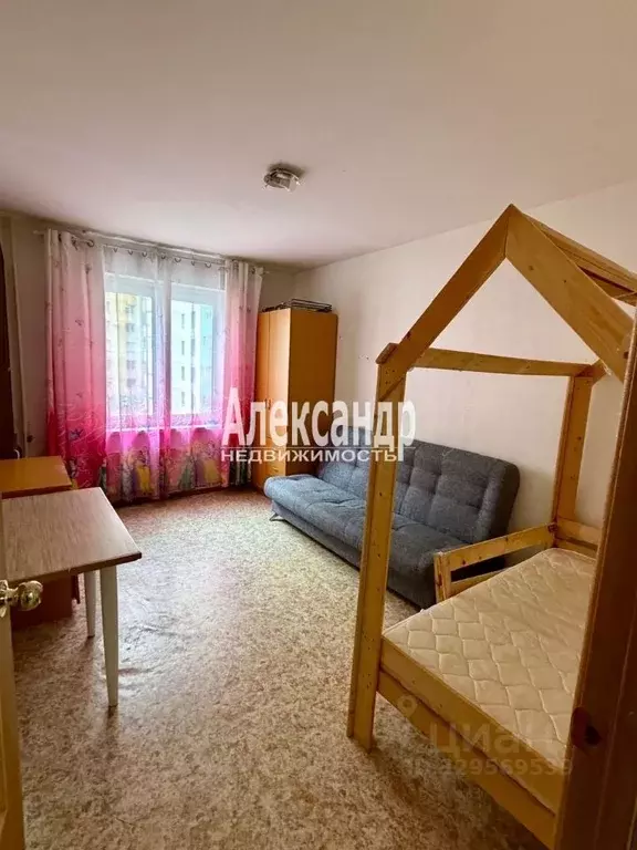 3-к кв. Санкт-Петербург просп. Космонавтов, 65к4 (71.7 м) - Фото 1