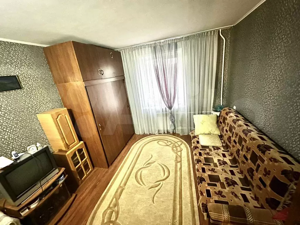 Комната 35 м в 2-к., 8/9 эт. - Фото 0