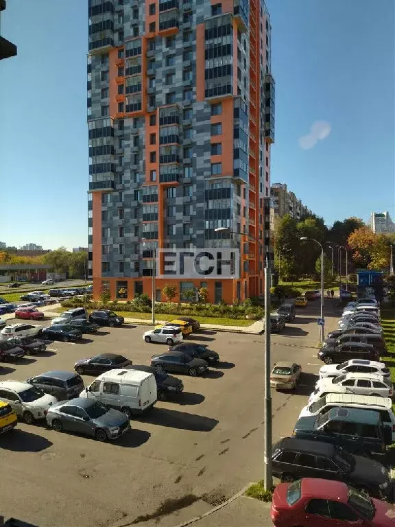 Продается 3-комнатная квартира - Фото 1