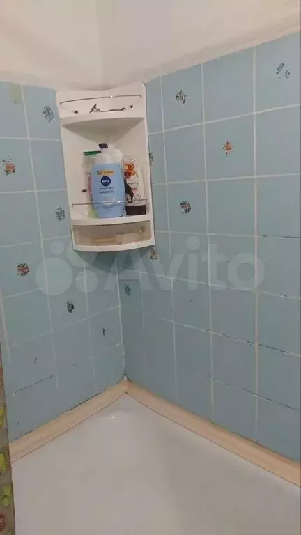 Комната 40 м в 3-к., 4/10 эт. - Фото 0