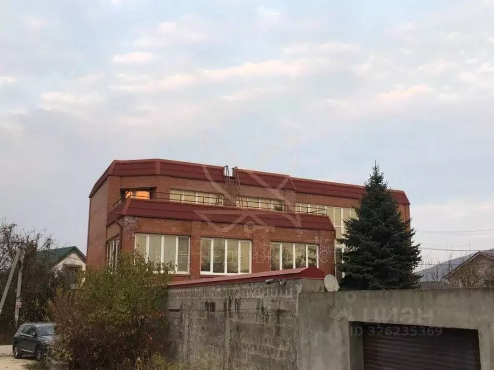 Дом в Ставропольский край, Пятигорск Терский пер. (519 м) - Фото 2