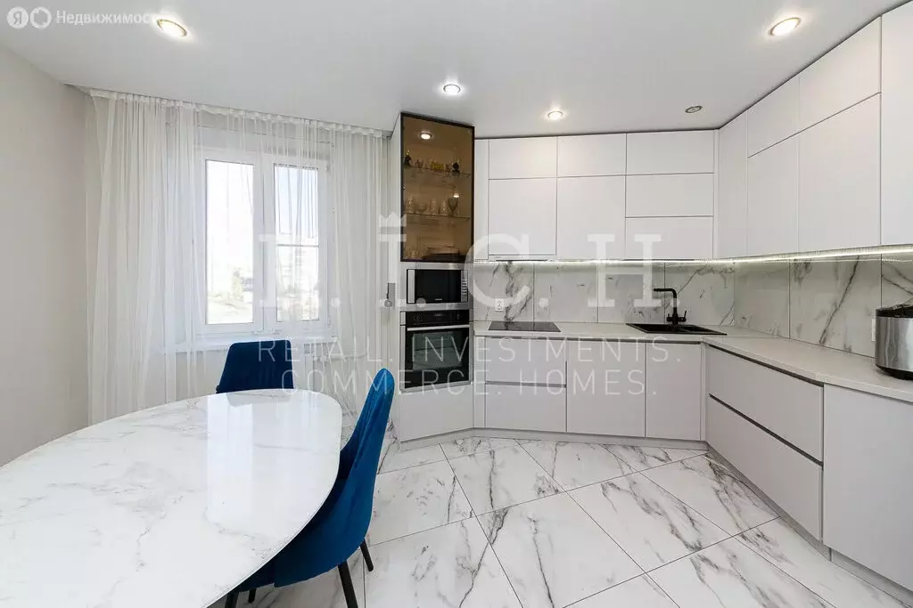 4-комнатная квартира: Челябинск, проспект Победы, 238 (120 м) - Фото 1