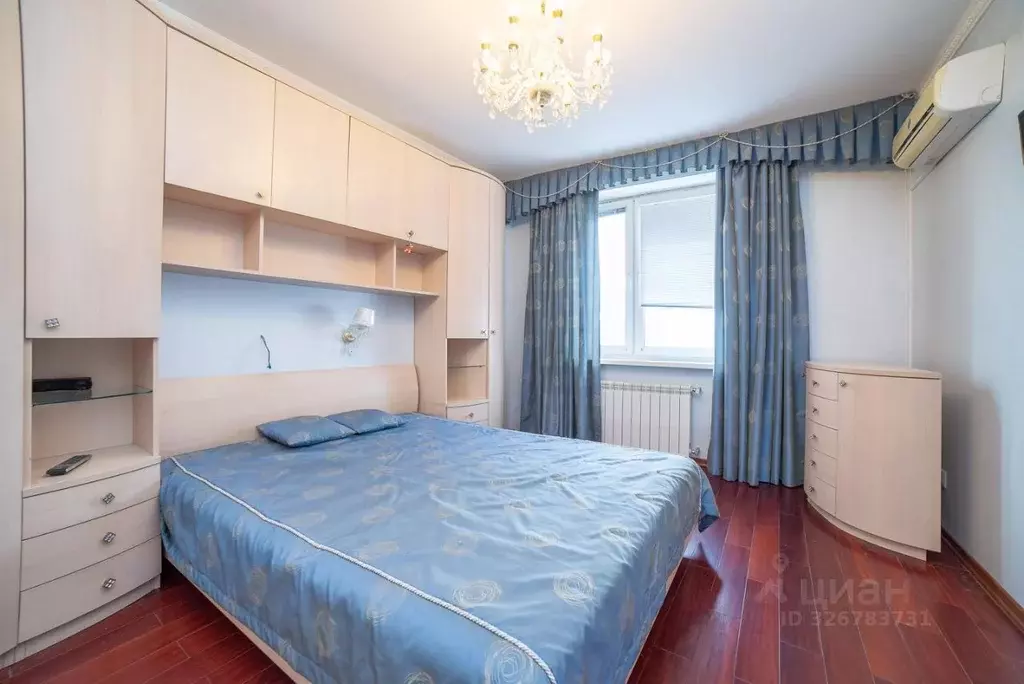 2-к кв. Свердловская область, Екатеринбург ул. Ясная, 22Г (60.9 м) - Фото 2