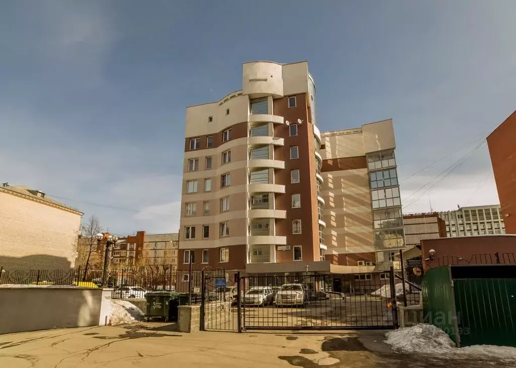 Гараж в Свердловская область, Екатеринбург ул. Красноармейская, 43 (19 ... - Фото 0