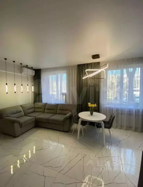2-к кв. Крым, Керчь ул. Сергея Борзенко, 44 (50.0 м) - Фото 2