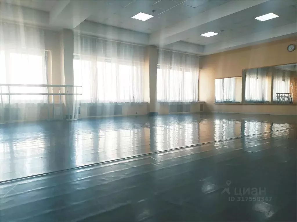Помещение свободного назначения в Санкт-Петербург Каменноостровский ... - Фото 0