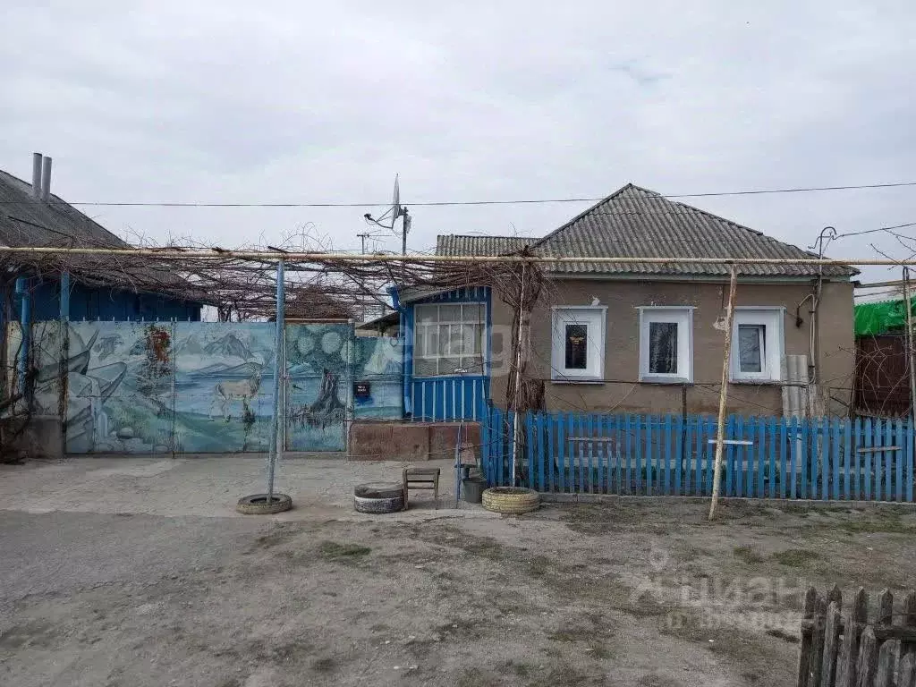 Дом в Белгородская область, Новооскольский городской округ, с. ... - Фото 0