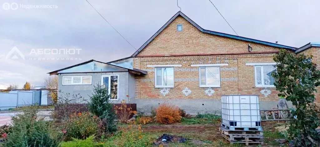 Дом в Бессоновка, улица Тюрина, 26 (100 м) - Фото 1