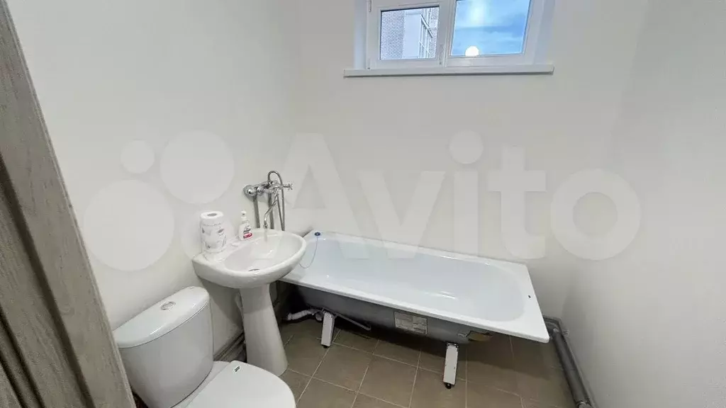 2-к. квартира, 60 м, 2/7 эт. - Фото 1