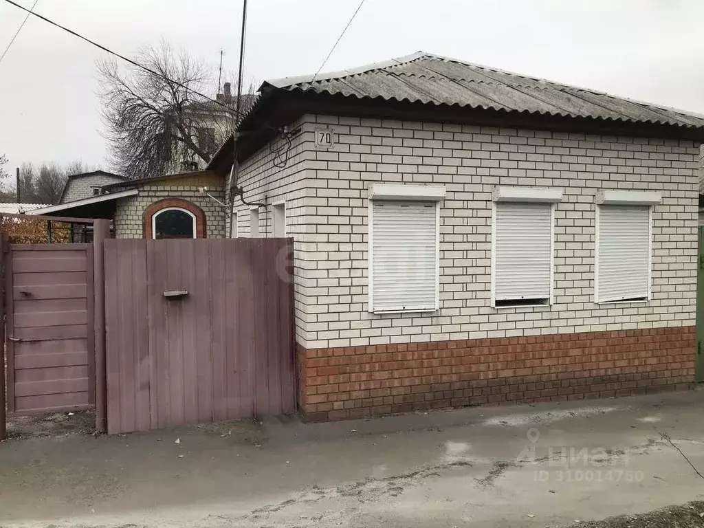 Дом в Саратовская область, Балашов ул. Луначарского, 70 (81 м) - Фото 0