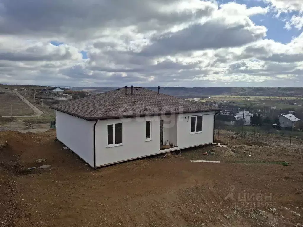 Дом в Крым, Симферопольский район, с. Пожарское  (99 м) - Фото 1