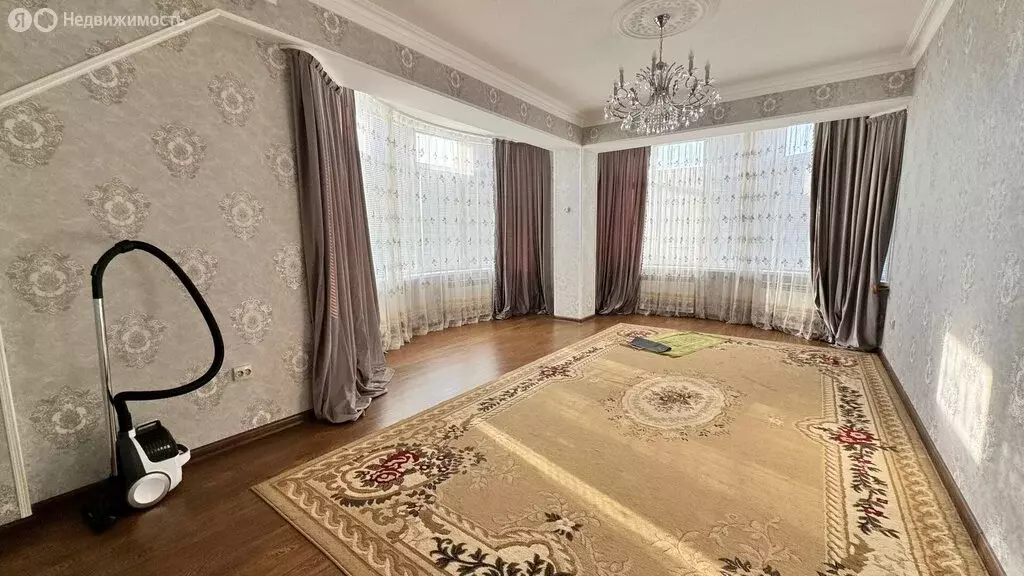3-комнатная квартира: Дербент, улица Сальмана, 89Г (113.3 м) - Фото 2