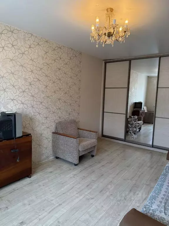 1-к кв. Омская область, Омск Заозерный мкр, ул. Бородина, 44А (30.0 м) - Фото 1