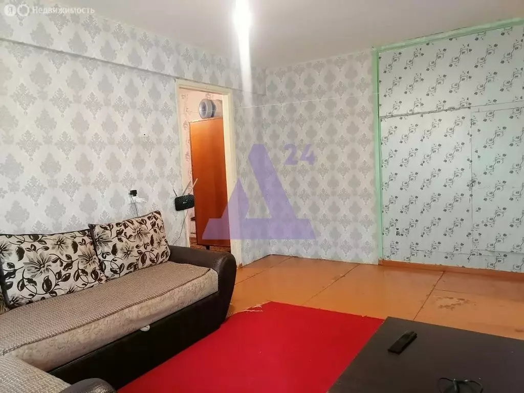 4-комнатная квартира: Бийск, улица Петра Мерлина, 25/3 (58.5 м) - Фото 1