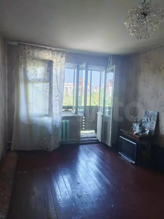 1-к. квартира, 31 м, 5/5 эт. - Фото 0