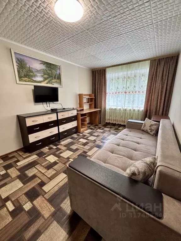 2-к кв. Татарстан, Нижнекамск просп. Строителей, 33 (43.0 м) - Фото 0