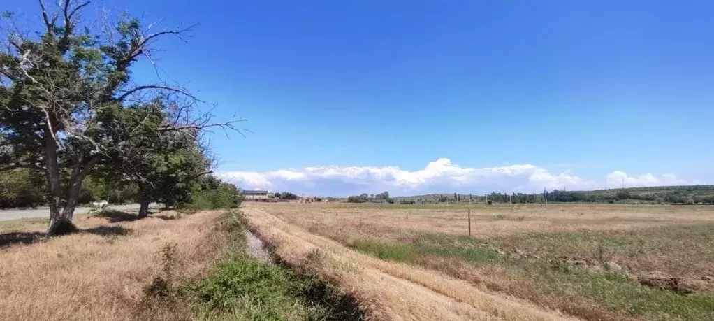 Участок в Крым, Бахчисарайский район, с. Песчаное ул. Бассейная, 7А ... - Фото 1