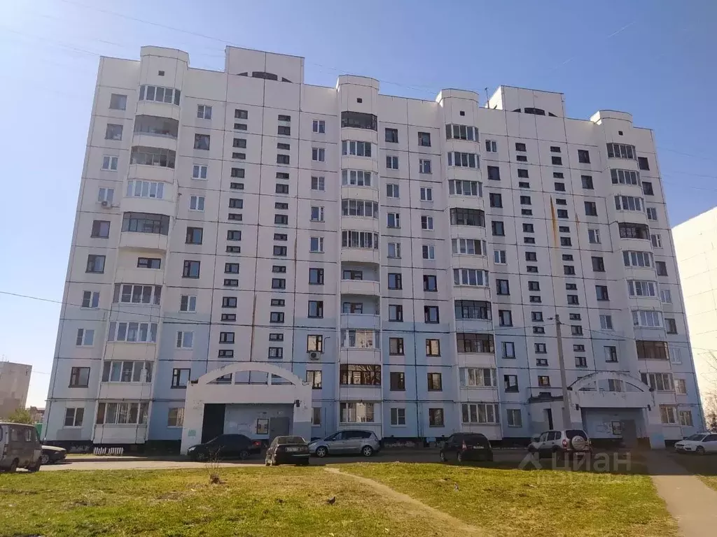 3-к кв. Ярославская область, Ярославль ул. Папанина, 6к2 (78.6 м) - Фото 0