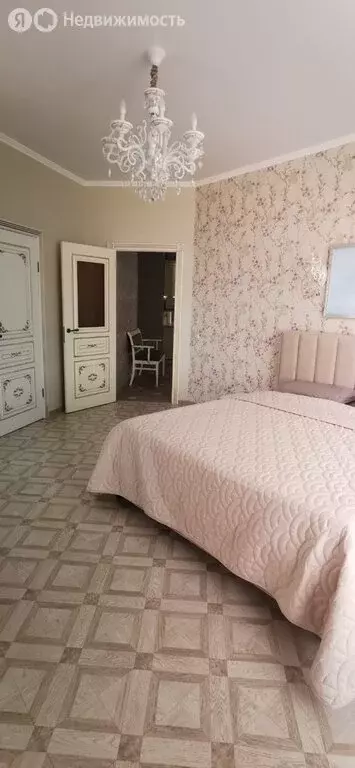 2-комнатная квартира: Геленджик, Крымская улица, 19к10 (76 м) - Фото 0