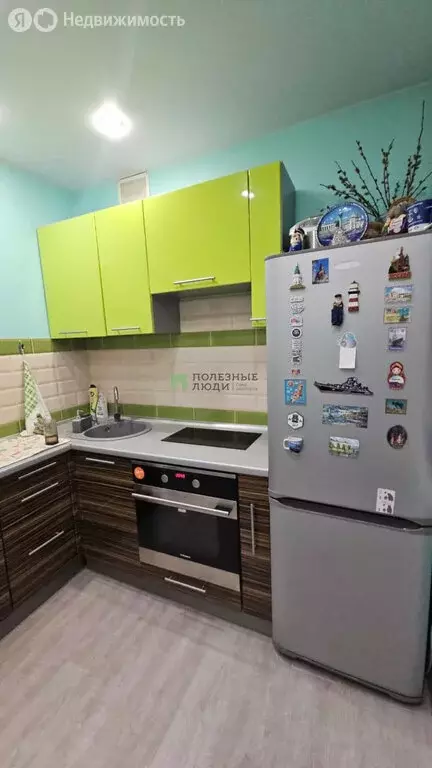 2-комнатная квартира: Красноярск, улица Академика Киренского, 25 (30.4 ... - Фото 1