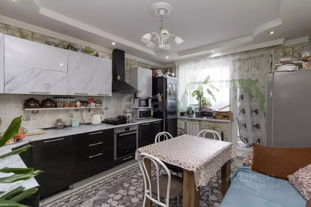 2-к кв. Тюменская область, Тюмень Широтная ул., 192 (65.8 м) - Фото 1