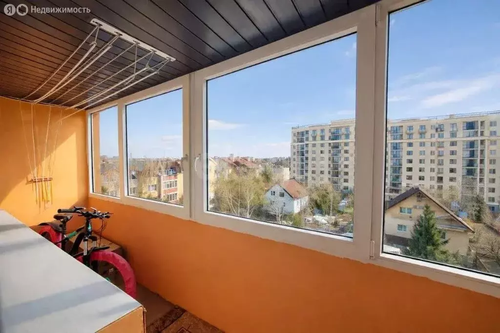 3-комнатная квартира: Калининград, улица Партизана Железняка, 19 (88.5 ... - Фото 2