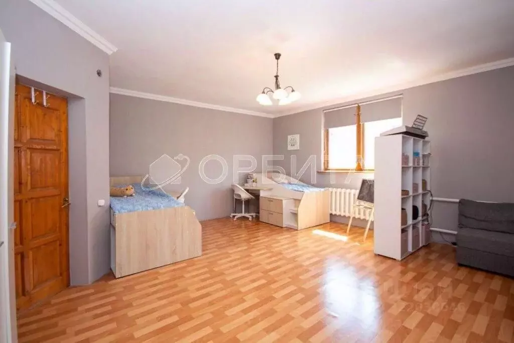 Дом в Тюменская область, Тюмень Магистральная ул., 2 (400 м) - Фото 2