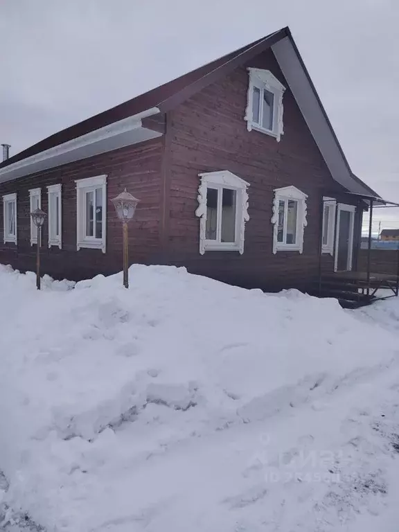 Дом в Новгородская область, Новгородский район, Савинское с/пос, д. ... - Фото 1