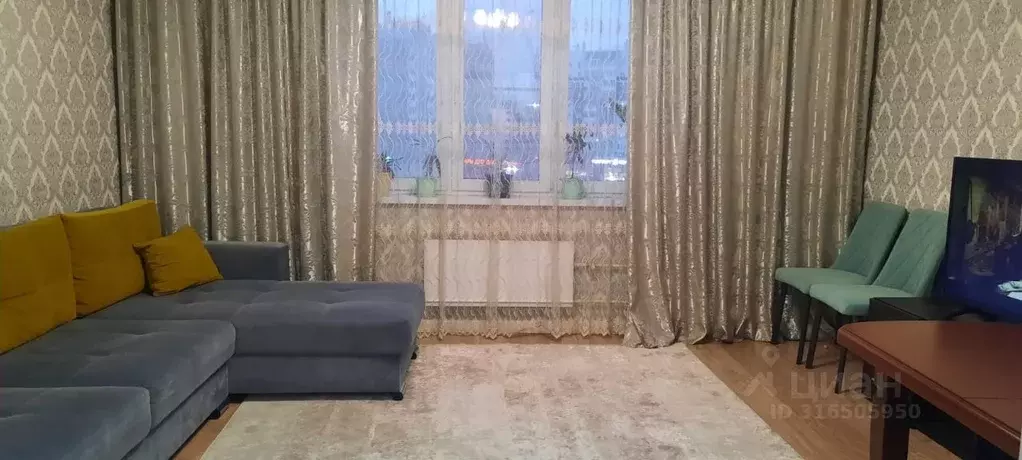 3-к кв. Челябинская область, Челябинск ул. Трашутина, 35 (71.5 м) - Фото 1