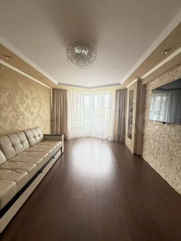 4-к. квартира, 94 м, 2/6 эт. - Фото 0