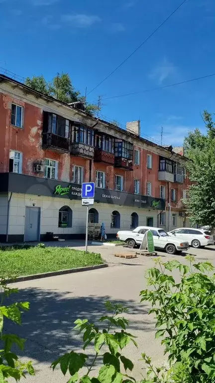 Комната 19,8 м в 4-к., 1/3 эт. - Фото 0