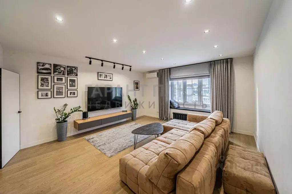 3-к кв. Липецкая область, Липецк Нижняя Логовая ул., 6 (107.5 м) - Фото 2