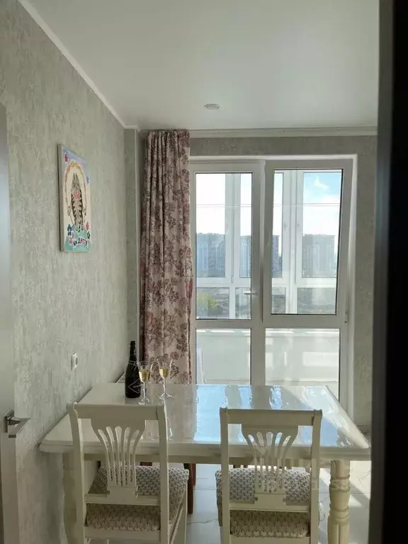 2-к кв. Краснодарский край, Анапа ул. Крылова, 13к3 (56.5 м) - Фото 0
