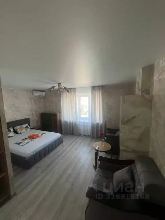 1-к кв. Волгоградская область, Урюпинск ул. Кривошлыкова, 11 (50.0 м) - Фото 1