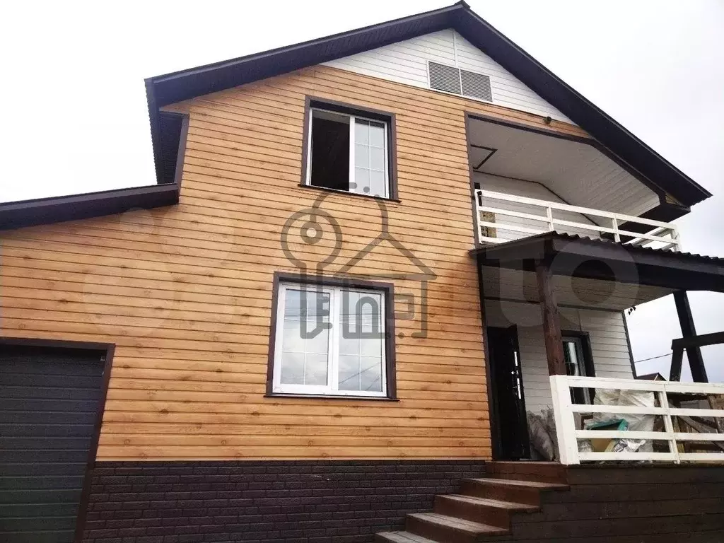 Дом 240 м на участке 10 сот. - Фото 0