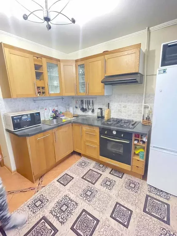 2-к. квартира, 56 м, 6/9 эт. - Фото 0