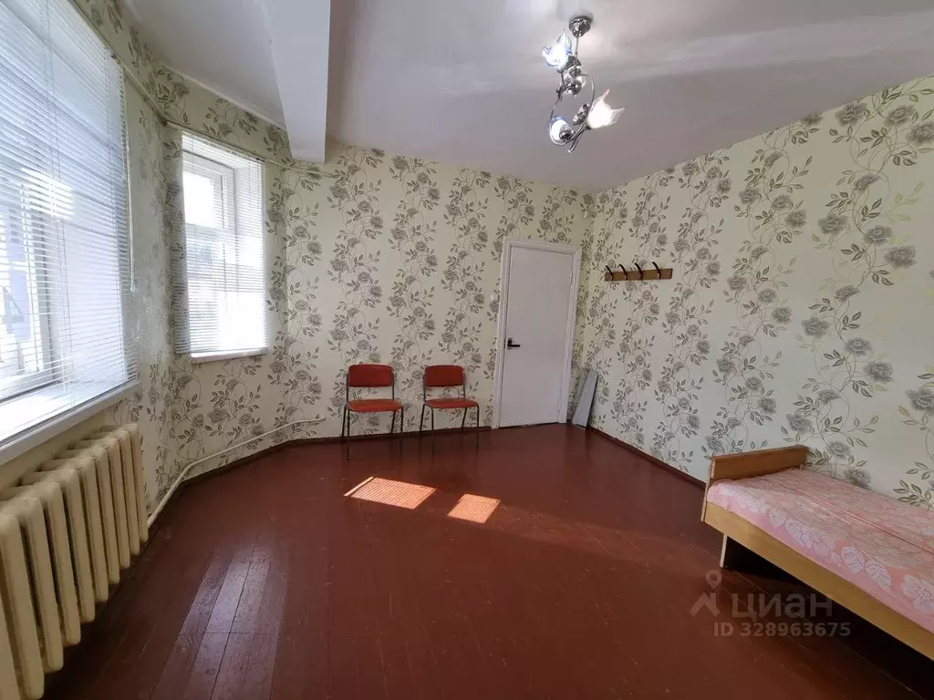 3-к кв. Чувашия, с. Красноармейское ул. Ленина, 86 (95.3 м) - Фото 1