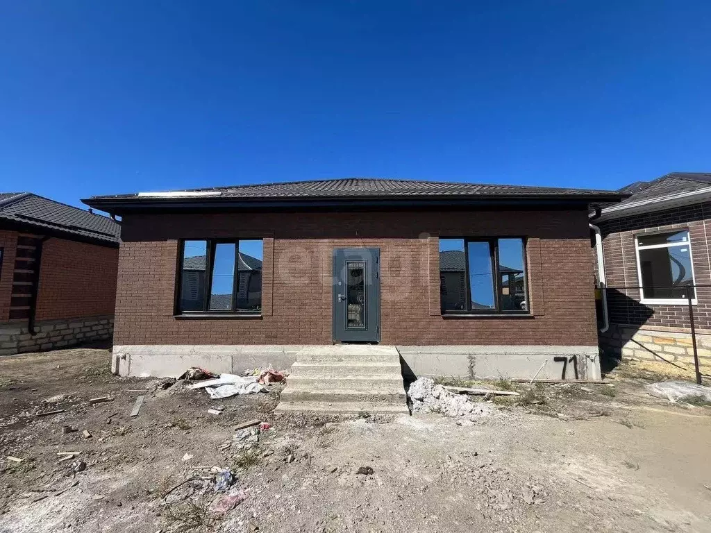 Дом в Ставропольский край, Михайловск Шпаковский район, ул. Бориса ... - Фото 1