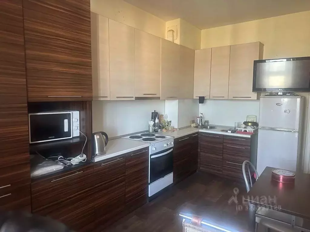 1-к кв. Ханты-Мансийский АО, Нижневартовск Ханты-Мансийская ул., 26 ... - Фото 0