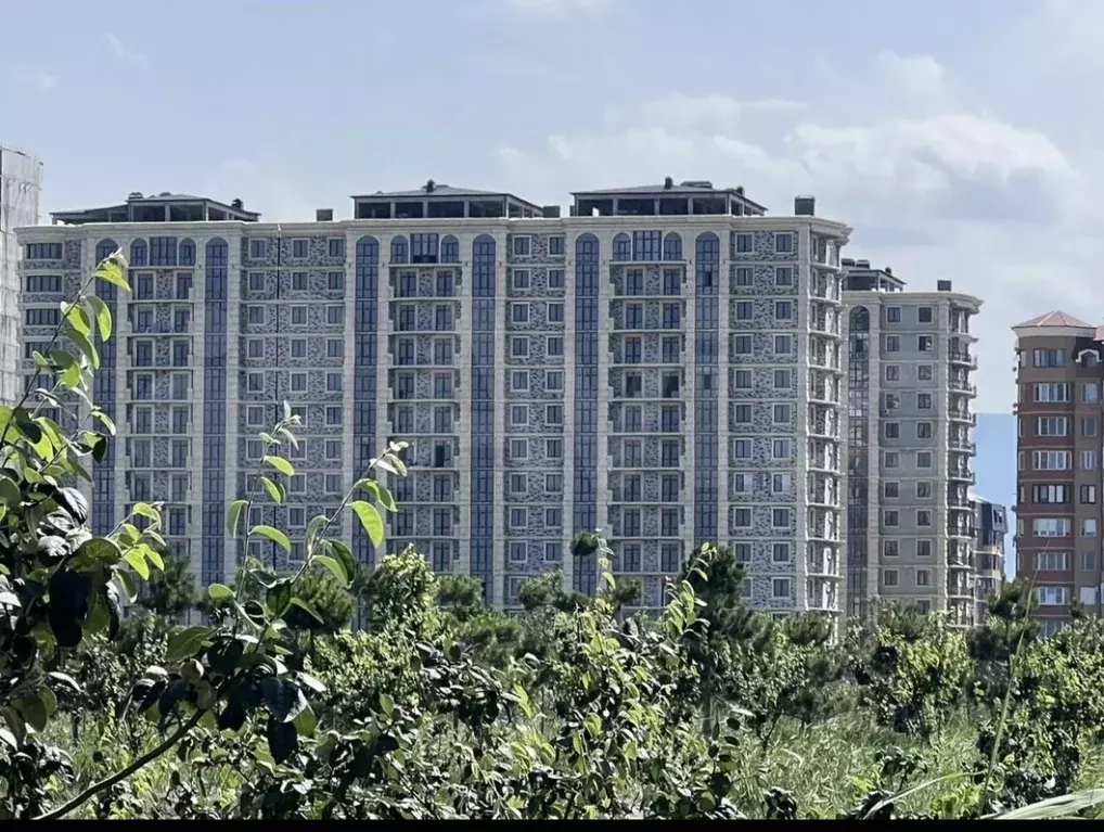 3-к кв. Дагестан, Махачкала просп. Насрутдинова, 57 (150.0 м) - Фото 0