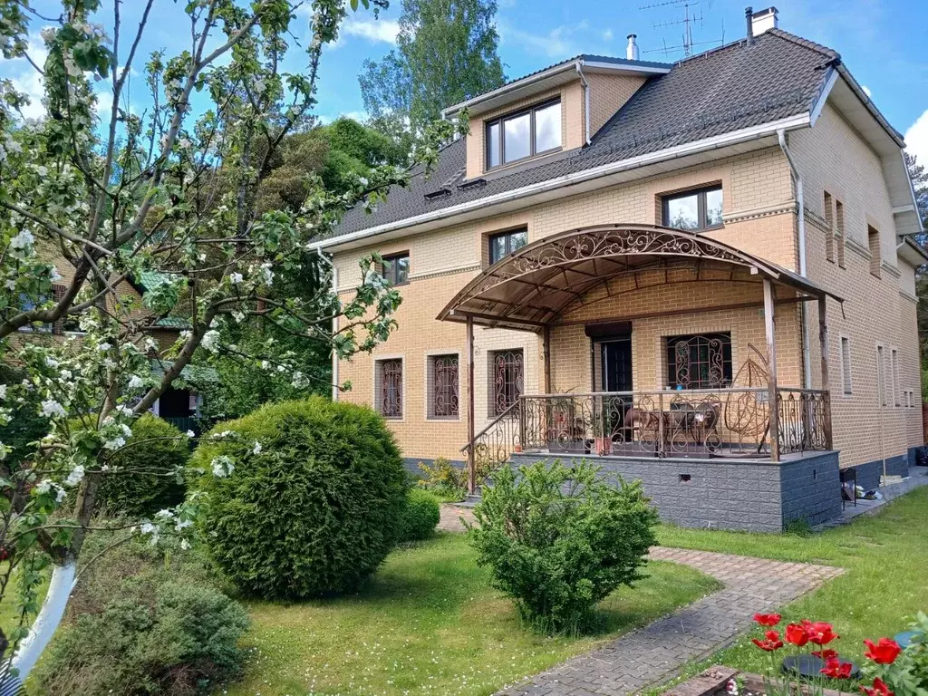 Коттедж в Ленинградская область, Всеволожск ул. Ломоносова, 80 (270 м) - Фото 1