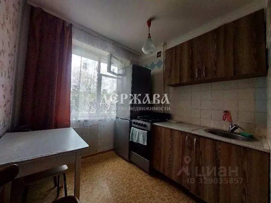 2-к кв. Белгородская область, Старый Оскол Парковый мкр, 15 (46.0 м) - Фото 1